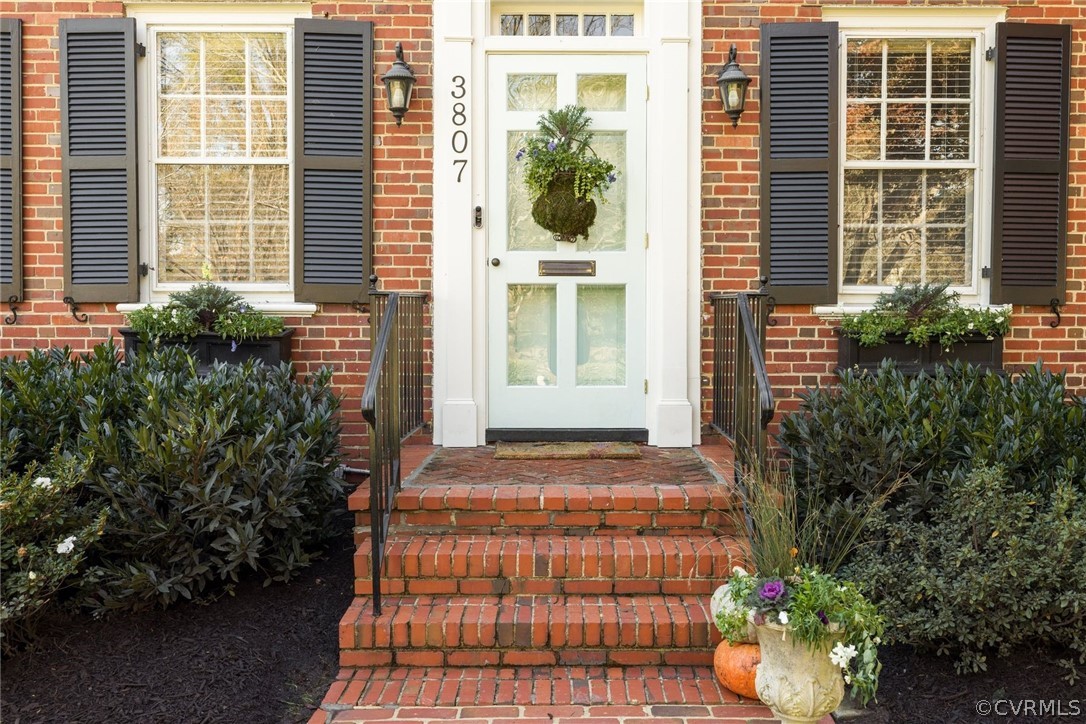3807 Dover Road Richmond, VA 23221 - Photo 4 of 44 Move-in ready!