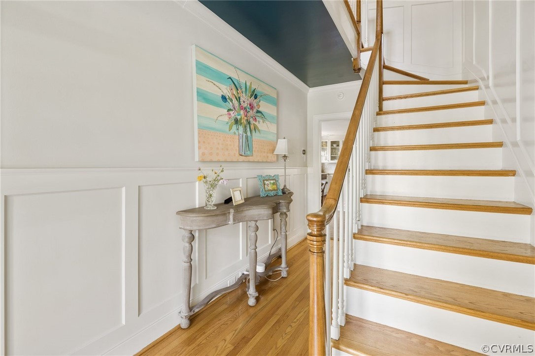 3807 Dover Road Richmond, VA 23221 - Photo 6 of 44 Raised panel walls, great details in this home.