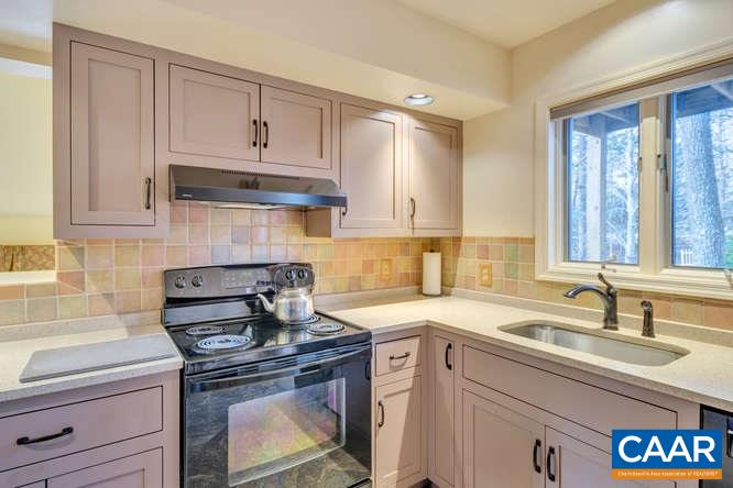 2125 Fray Road Advance Mills, VA 22968 - Photo 8 of 39 Gallery Image 8