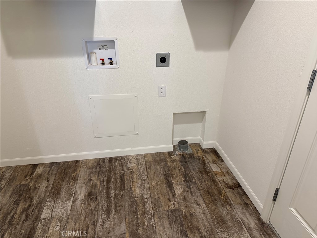 3548 Bianca Way Chico, CA 95973 - Photo 10 of 37 Below cabinets in laundry room