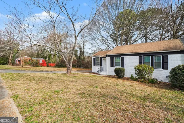 $1,300 | 1716 Lisbon Drive Southwest, Atlanta, GA 30310