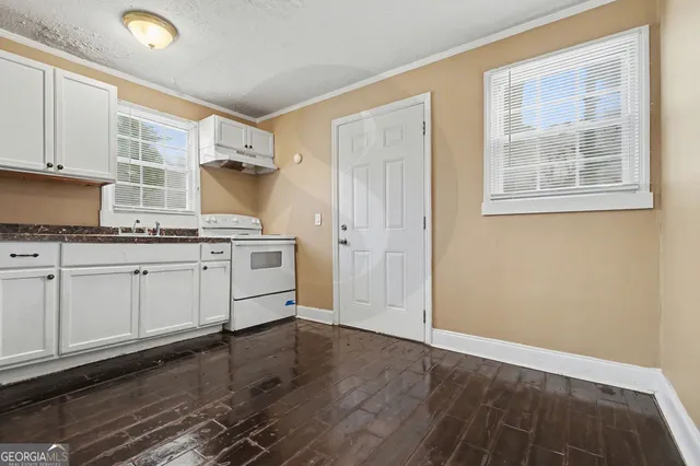 $1,300 | 1716 Lisbon Drive Southwest, Atlanta, GA 30310