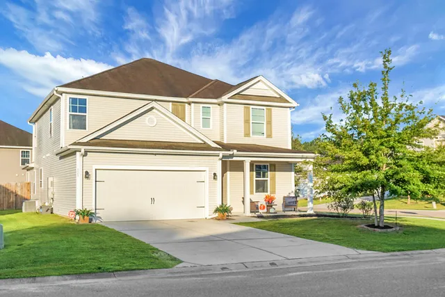 $415,000 | 121 Triple Crown Road, Moncks Corner, SC 29461