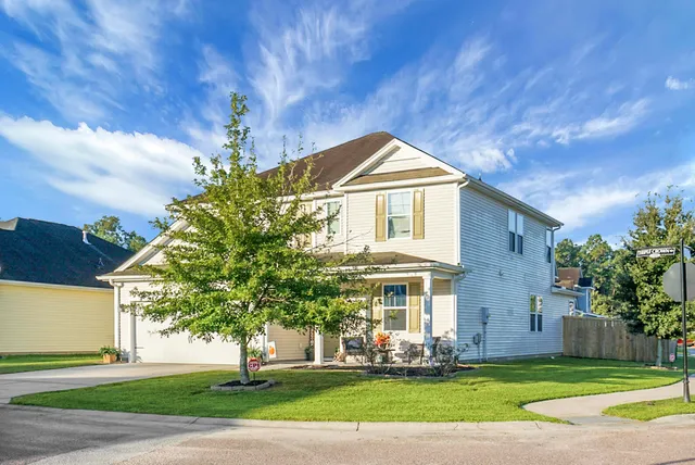 $415,000 | 121 Triple Crown Road, Moncks Corner, SC 29461