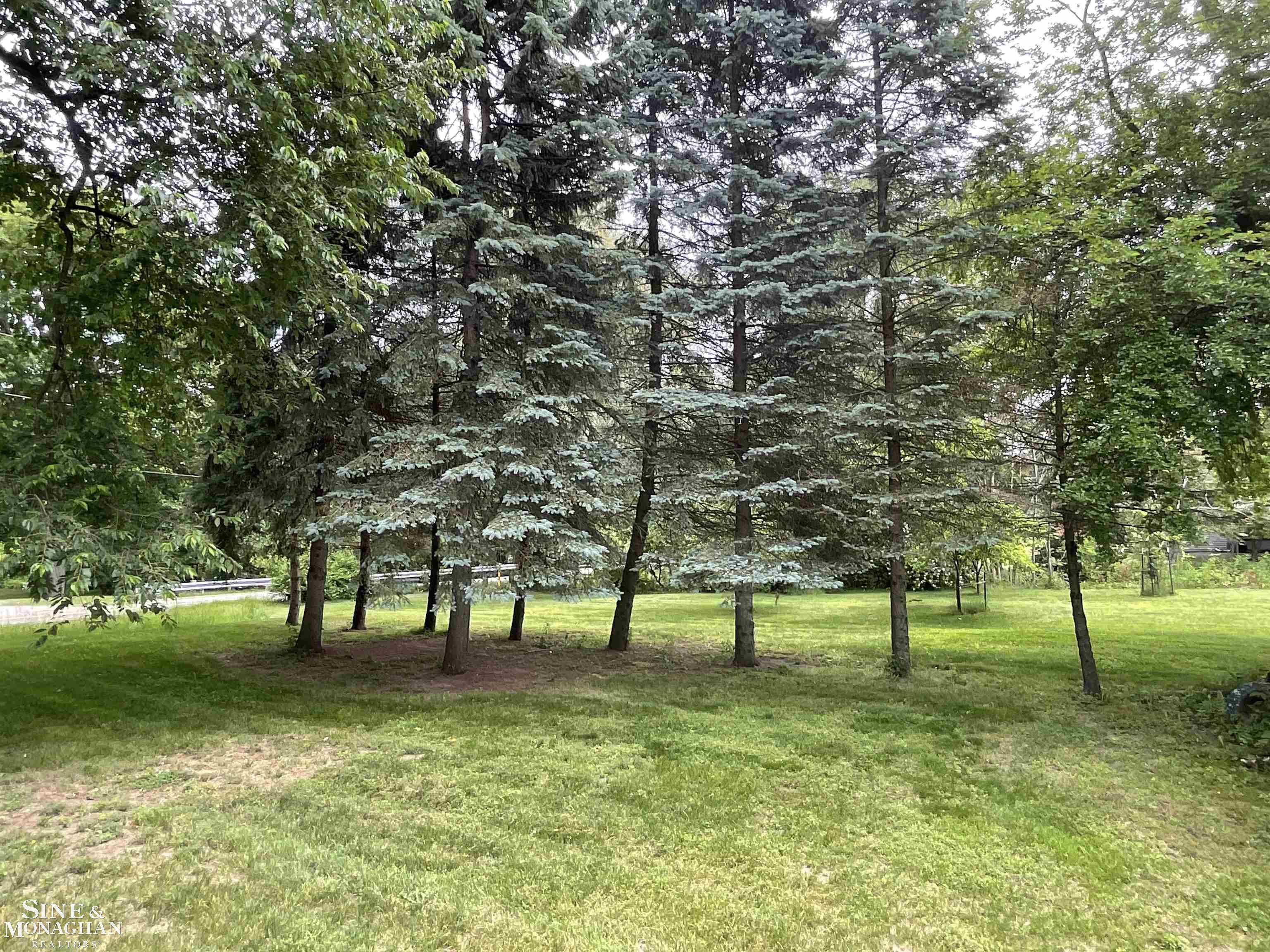 9270 Field Road Algonac, MI 48001 - Photo 13 of 45 50178298-9aea81e7-4178-4d4e-8ba1-65cfd28b7848.JPG