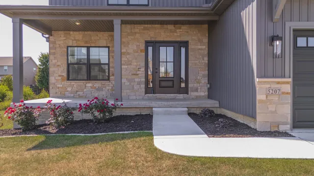 $523,000 | 5207 Finlen Lane, Bloomington, IL 61705