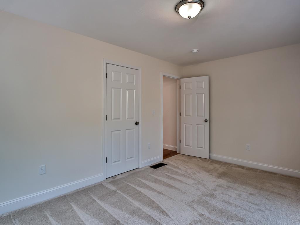 38 Dow Road Mont Vernon, NH 03057 - Photo 24 of 36 Gallery Image 24