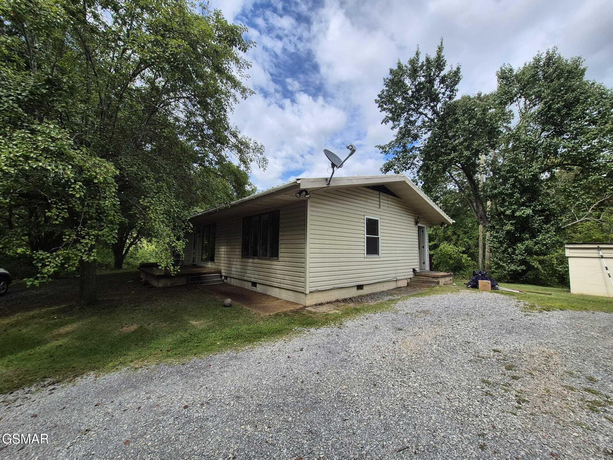 2233 Henderson Springs Road Pigeon Forge, TN 37863 - Photo 22 of 41 Gallery Image 22