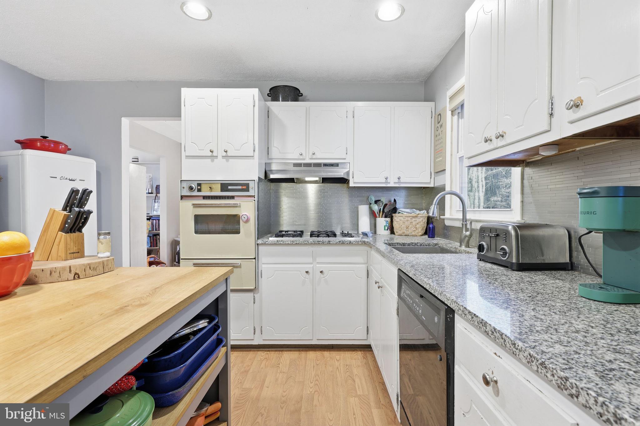 71 Bakun Way Ewing, NJ 08638 - Photo 7 of 19