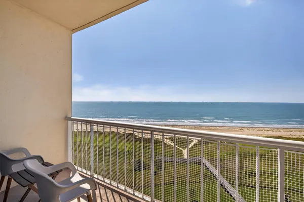 $519,000 | 1401 East Beach Drive, Unit 1206, Galveston, TX 77550