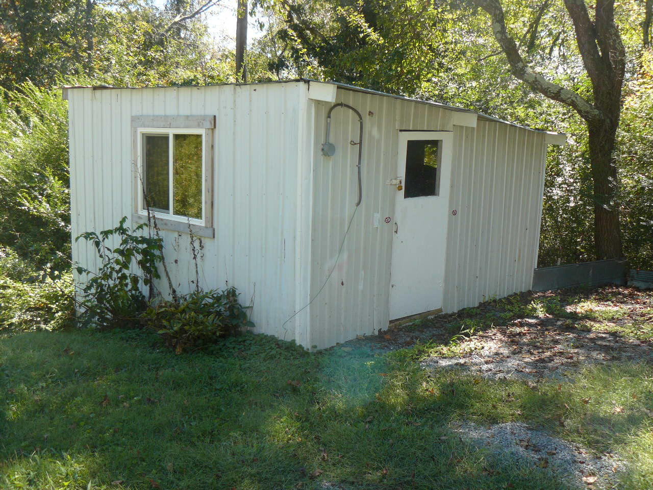2739 Cave Springs Road Tazewell, TN 37879 - Photo 5 of 20 P1380018