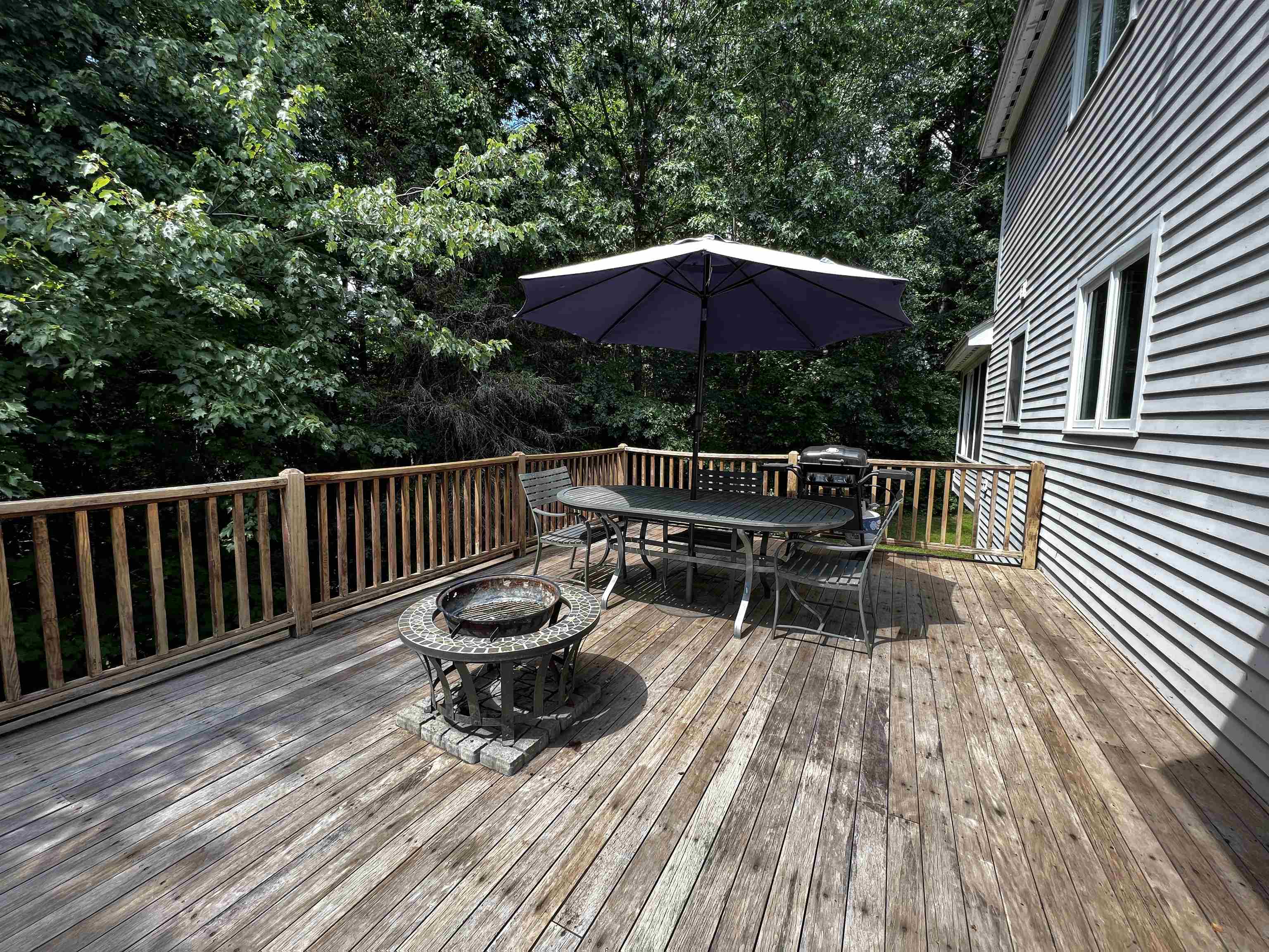 6 Squire Way Stratham, NH 03885 - Photo 34 of 40