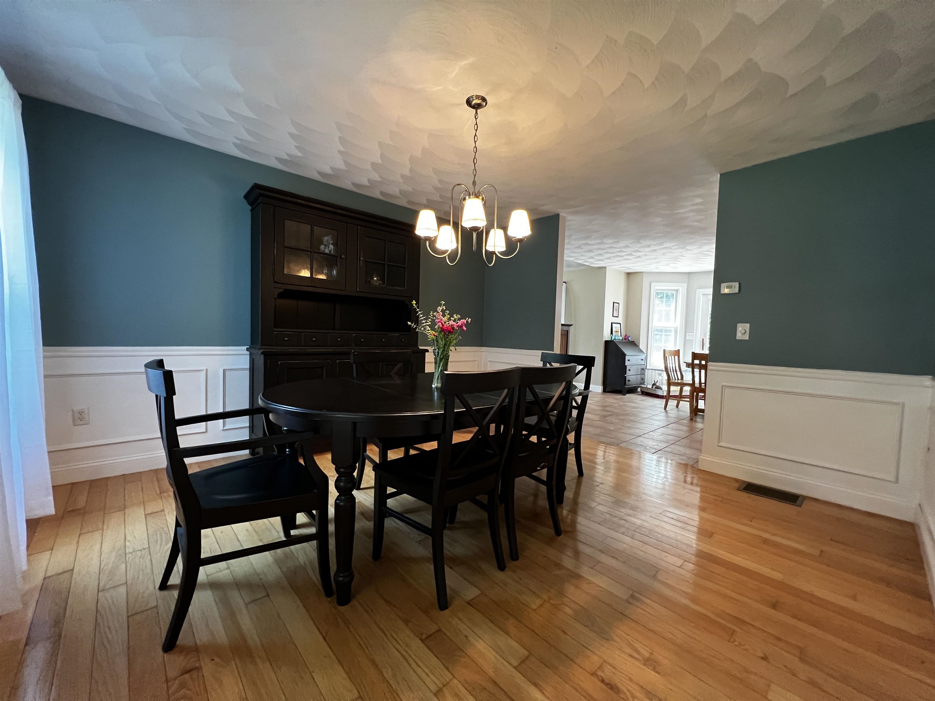6 Squire Way Stratham, NH 03885 - Photo 5 of 40
