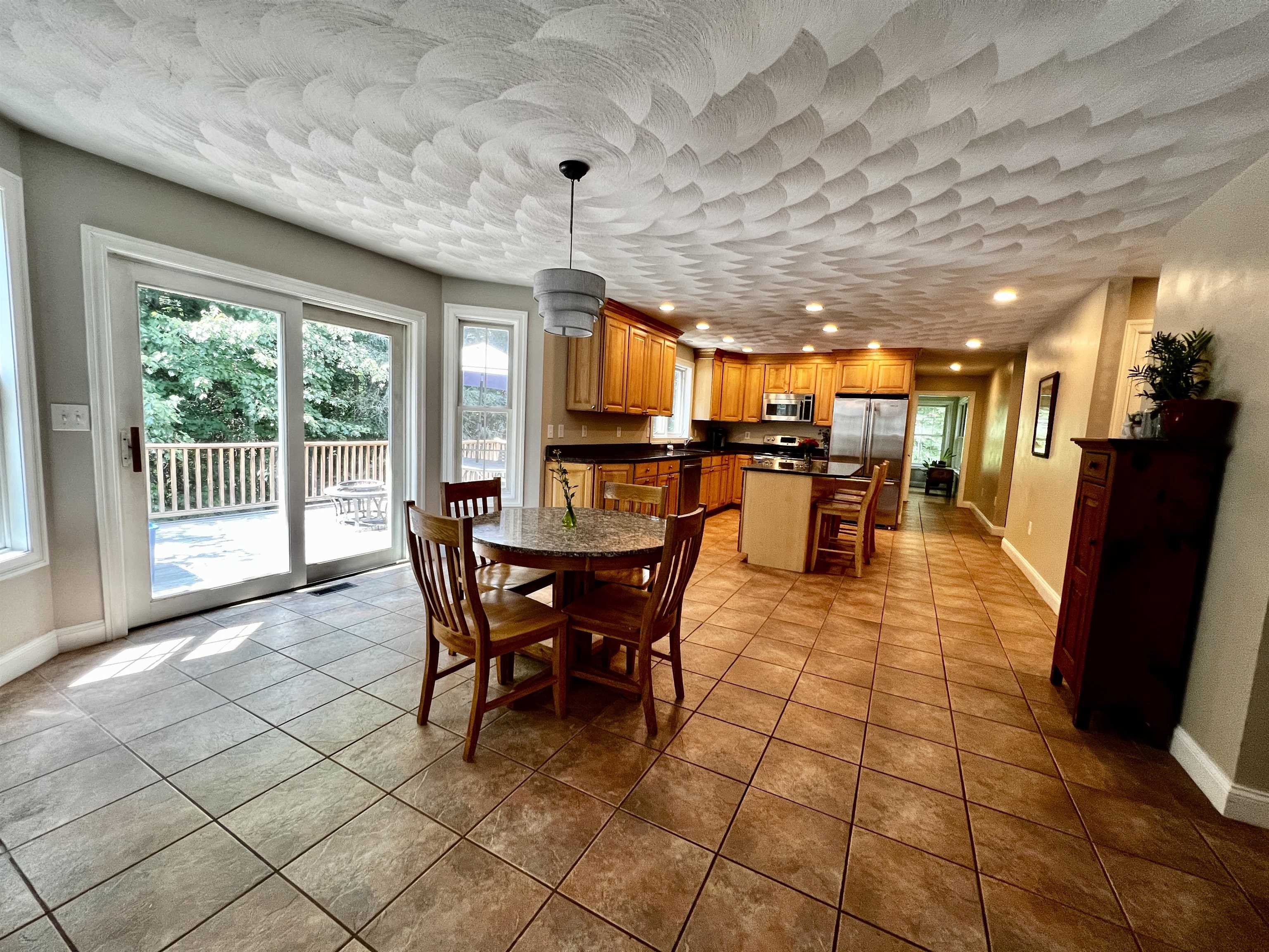 6 Squire Way Stratham, NH 03885 - Photo 9 of 40