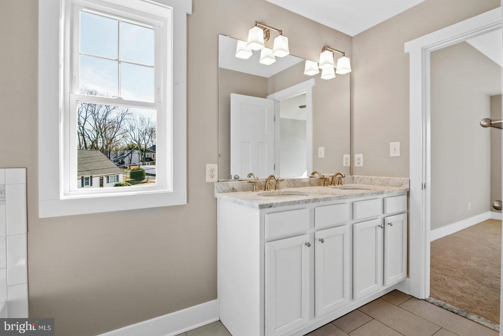 28 Whitney Road Severna Park, MD 21146 - Photo 17 of 30 Master Bath