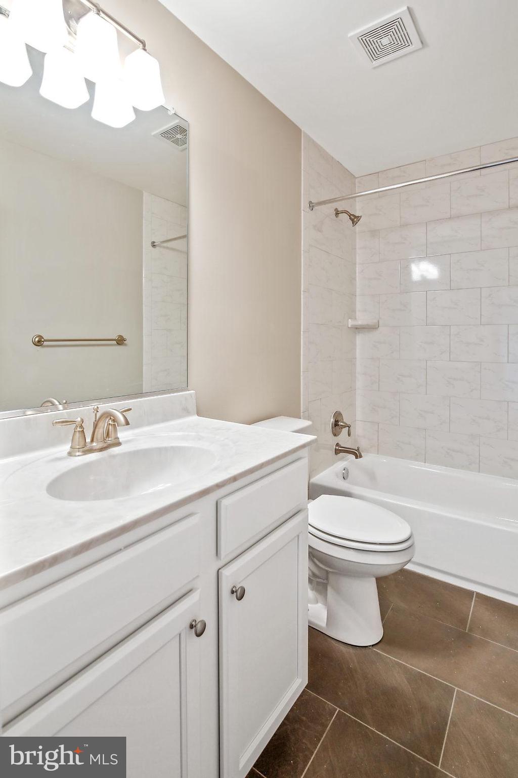 28 Whitney Road Severna Park, MD 21146 - Photo 18 of 30 Hall Bath Same Model