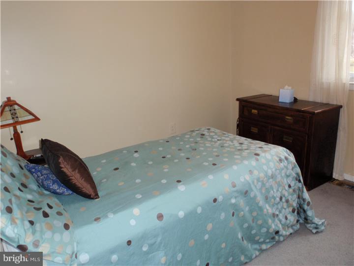 2 Fieldstone Lane Berlin, NJ 08009 - Photo 15 of 25 Bedroom