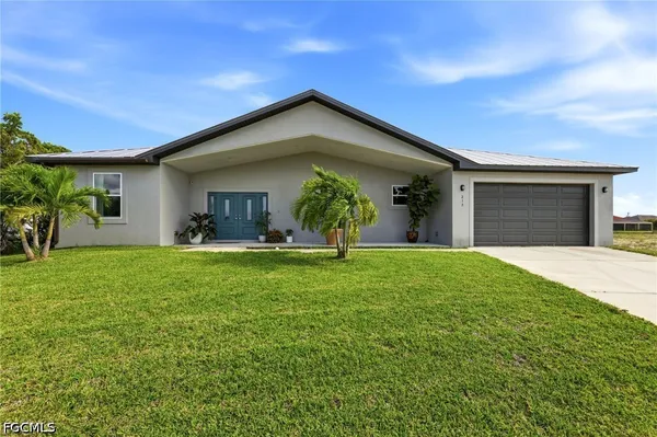 $649,900 | 212 Southwest 20th Street, Cape Coral, FL 33991