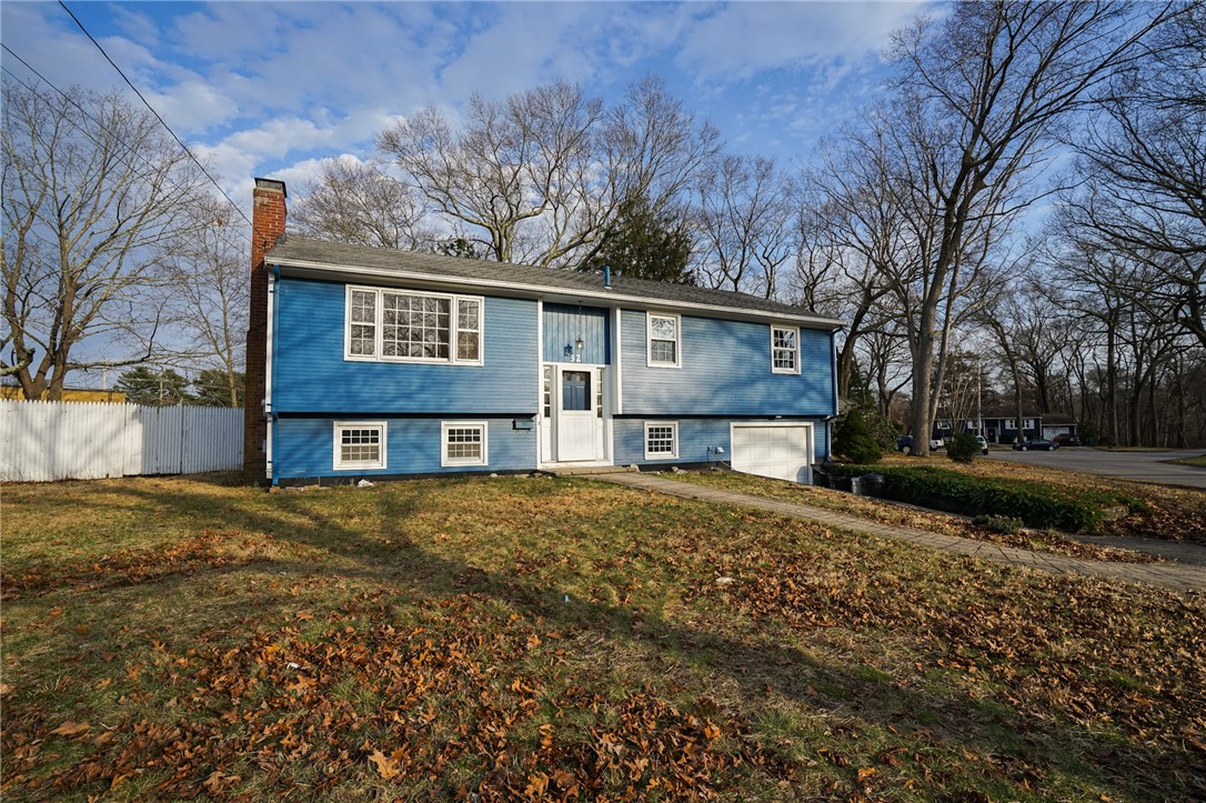 32 Stillwater Drive Warwick, RI 02889 - Photo 1 of 19