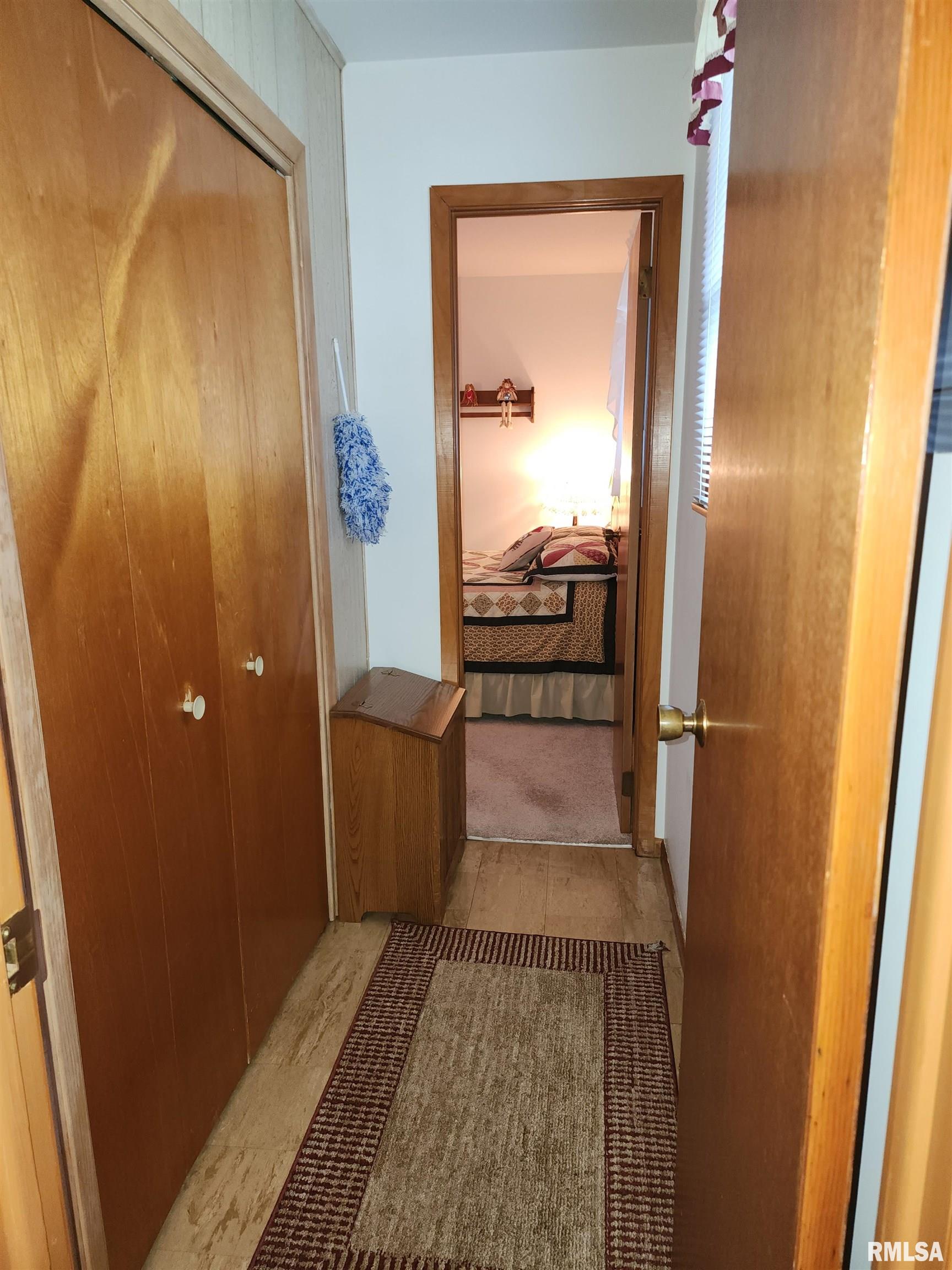 503 Northeast 1st Street Atlanta, IL 61723 - Photo 20 of 25