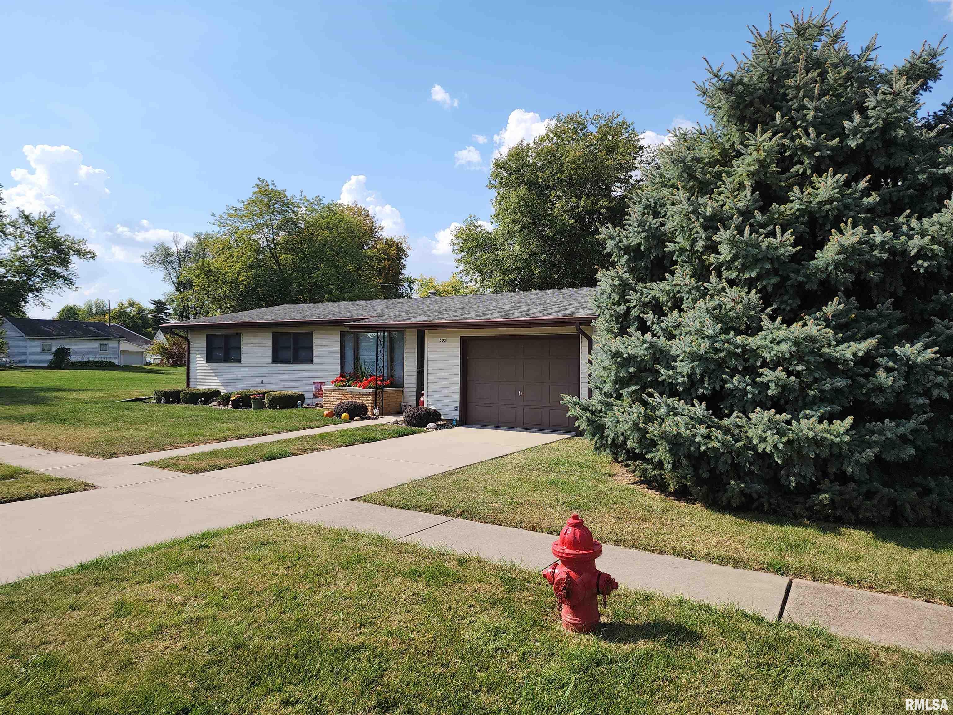 503 Northeast 1st Street Atlanta, IL 61723 - Photo 2 of 25