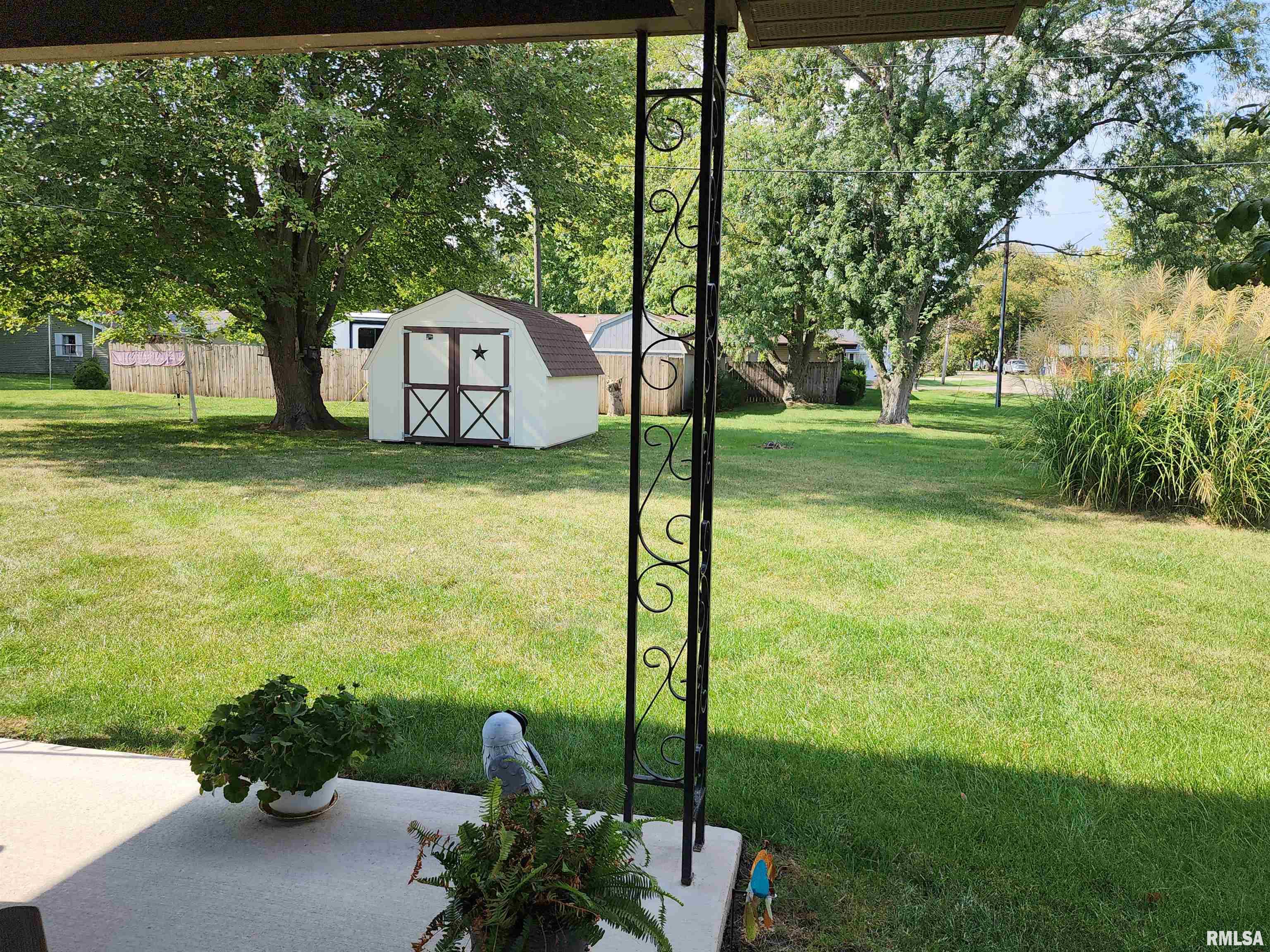 503 Northeast 1st Street Atlanta, IL 61723 - Photo 22 of 25