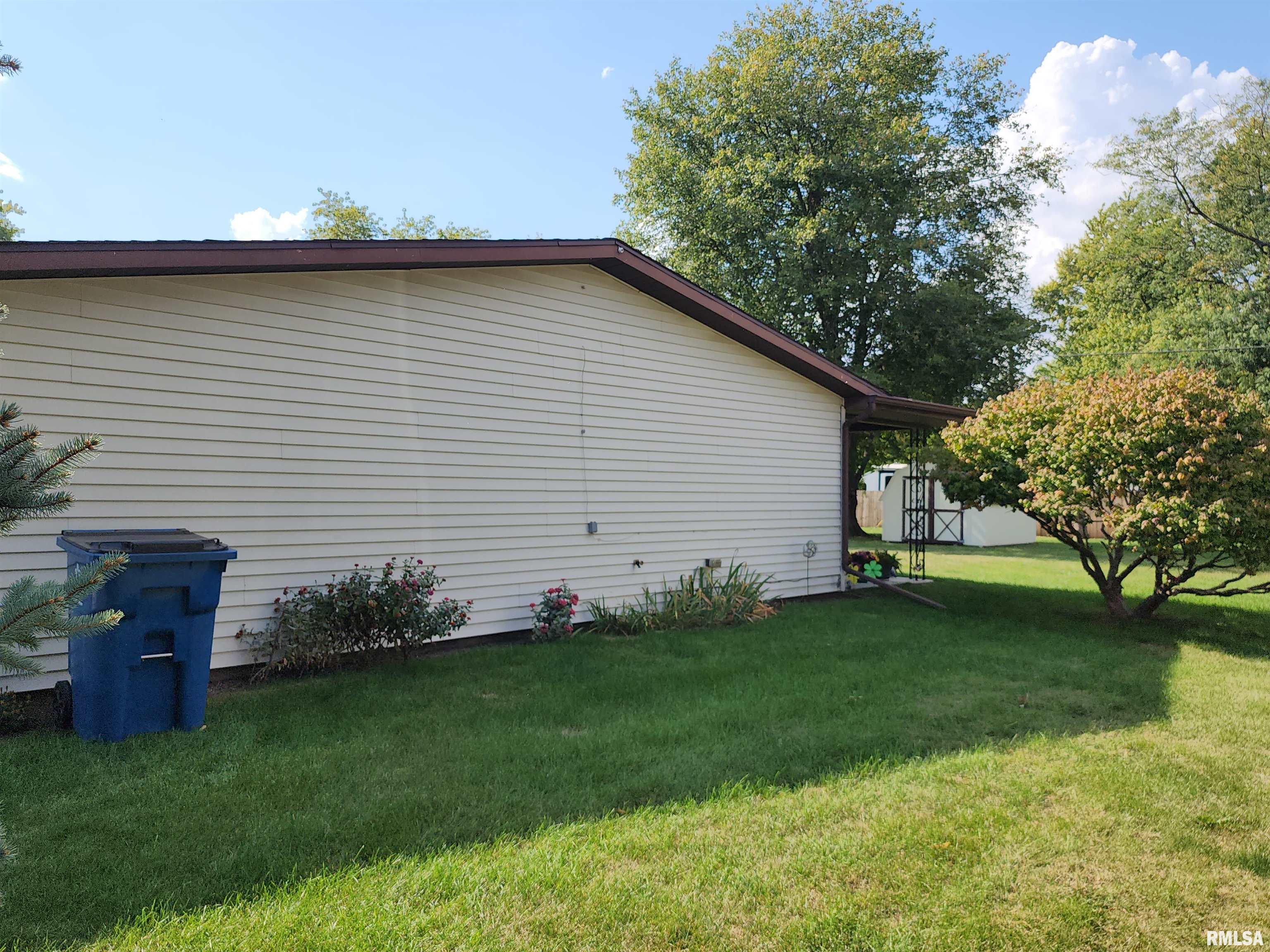 503 Northeast 1st Street Atlanta, IL 61723 - Photo 24 of 25