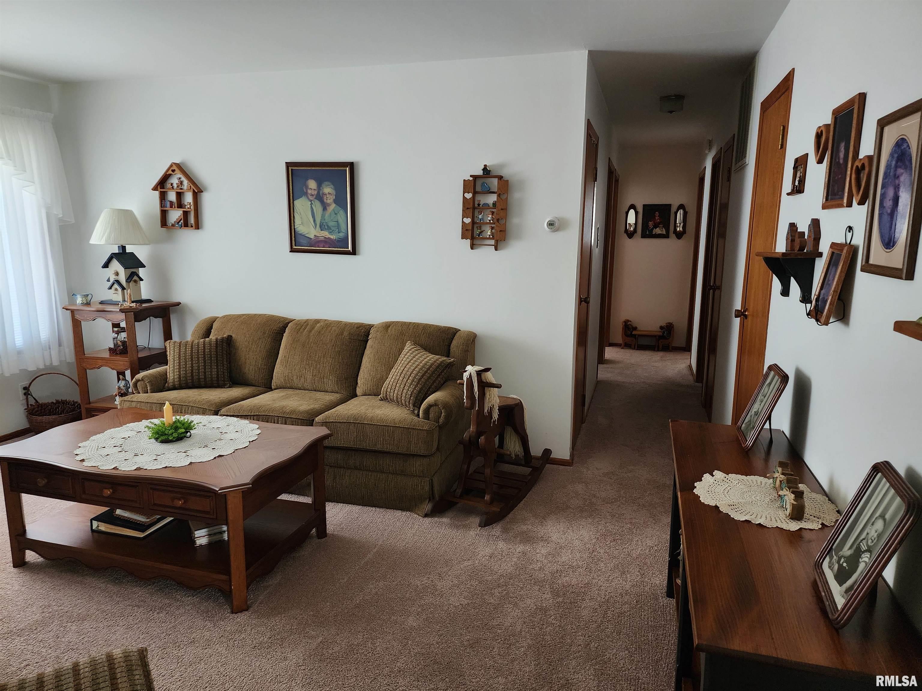 503 Northeast 1st Street Atlanta, IL 61723 - Photo 7 of 25