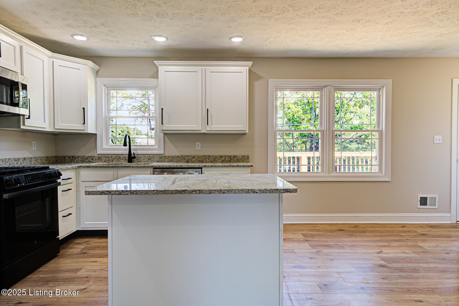 10807 St Rene Road Louisville, KY 40299 - Photo 5 of 23 GSP-10807 St Rene Rd-7
