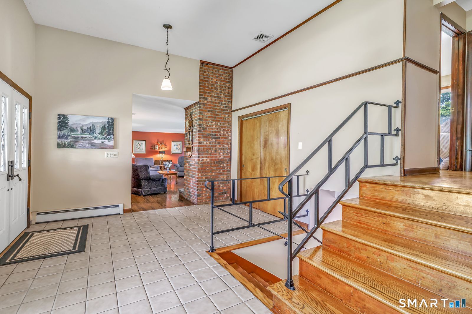 531 Blacks Road Cheshire, CT 06410 - Photo 9 of 39 Gallery Image 9