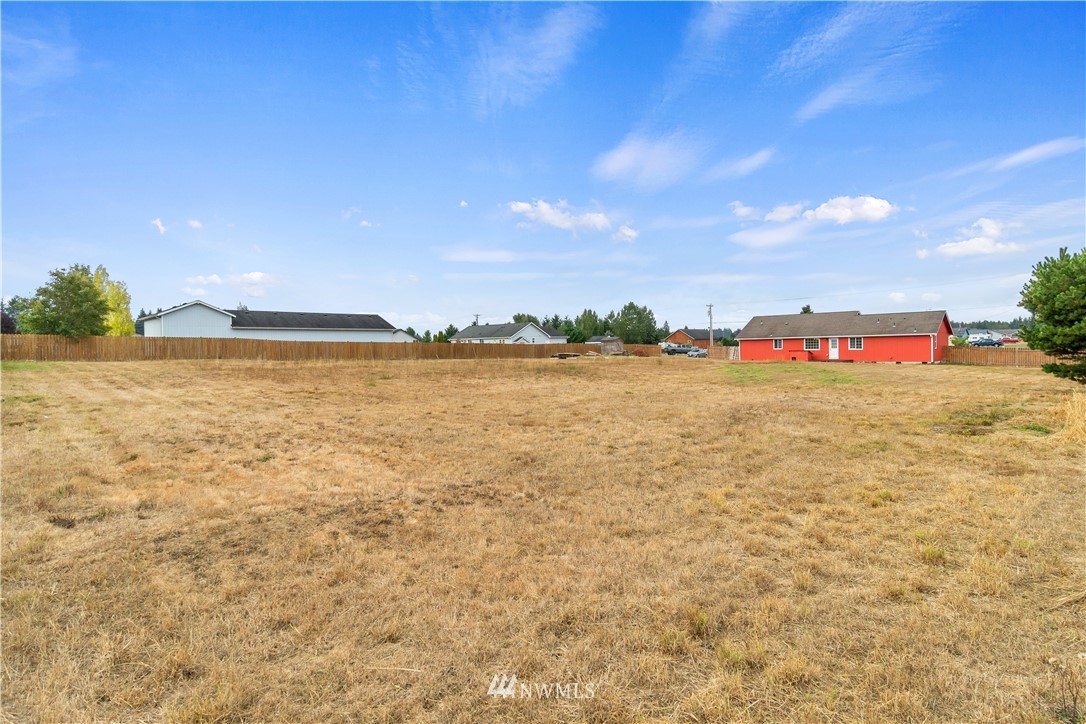 18126 Leitner Road Southwest Rochester, WA 98579 - Photo 27 of 29 a view of an ocean and beach