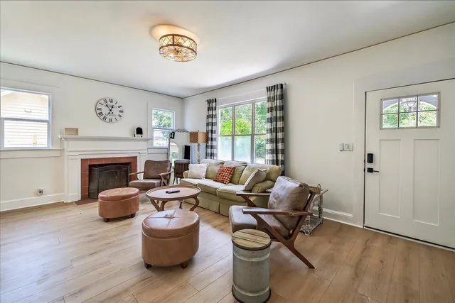 $990,000 | 717 East Tennessee Street, Unit 4, Tallahassee, FL 32308