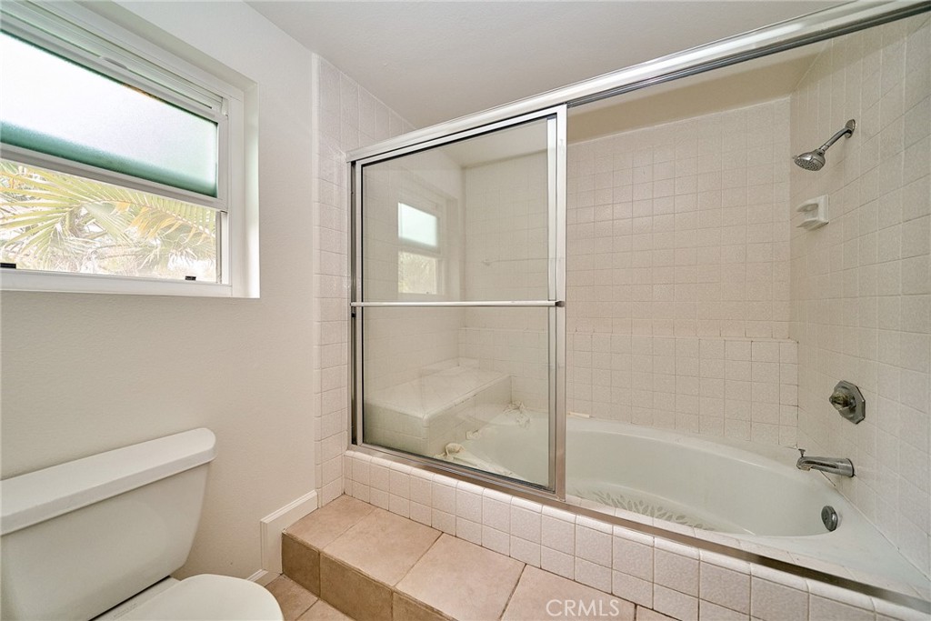 1348 Rolling Knoll Road Diamond Bar, CA 91765 - Photo 35 of 55