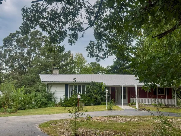 $330,000 | 3805 Highway 73, Buffalo, MO 65622
