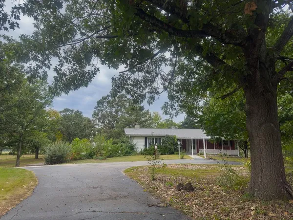 $330,000 | 3805 Highway 73, Buffalo, MO 65622