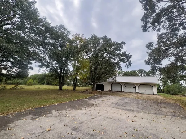 $330,000 | 3805 Highway 73, Buffalo, MO 65622