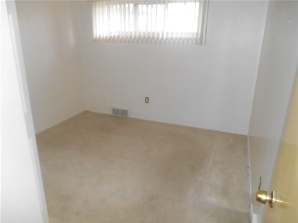 604 Blueberry Road Monroeville, PA 15146 - Photo 11 of 21 Gallery Image 11