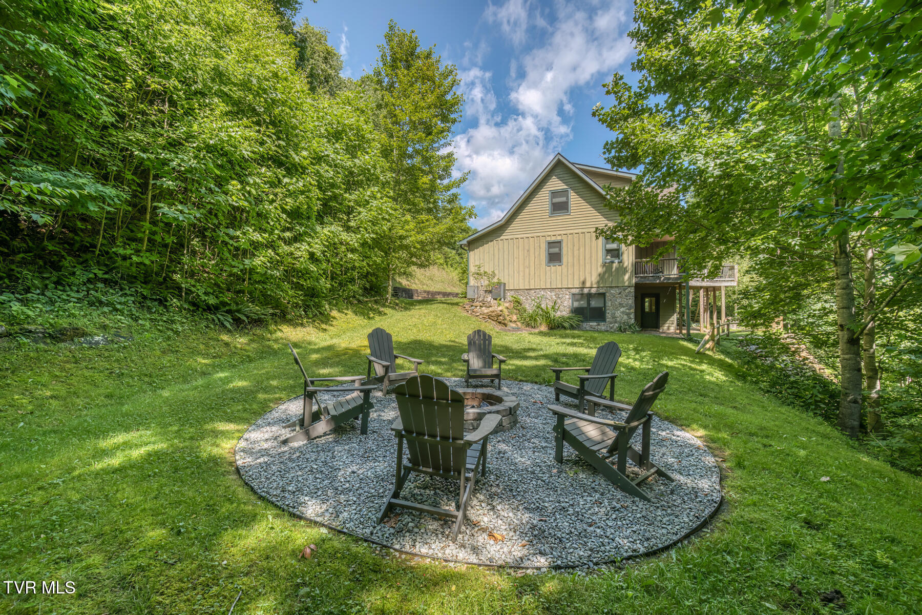 410 Eagle Ridge Road Roan Mountain, TN 37687 - Photo 3 of 89 410 Eagle Ridge Rd-75