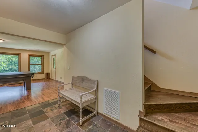 $889,000 | 410 Eagle Ridge Road, Roan Mountain, TN 37687