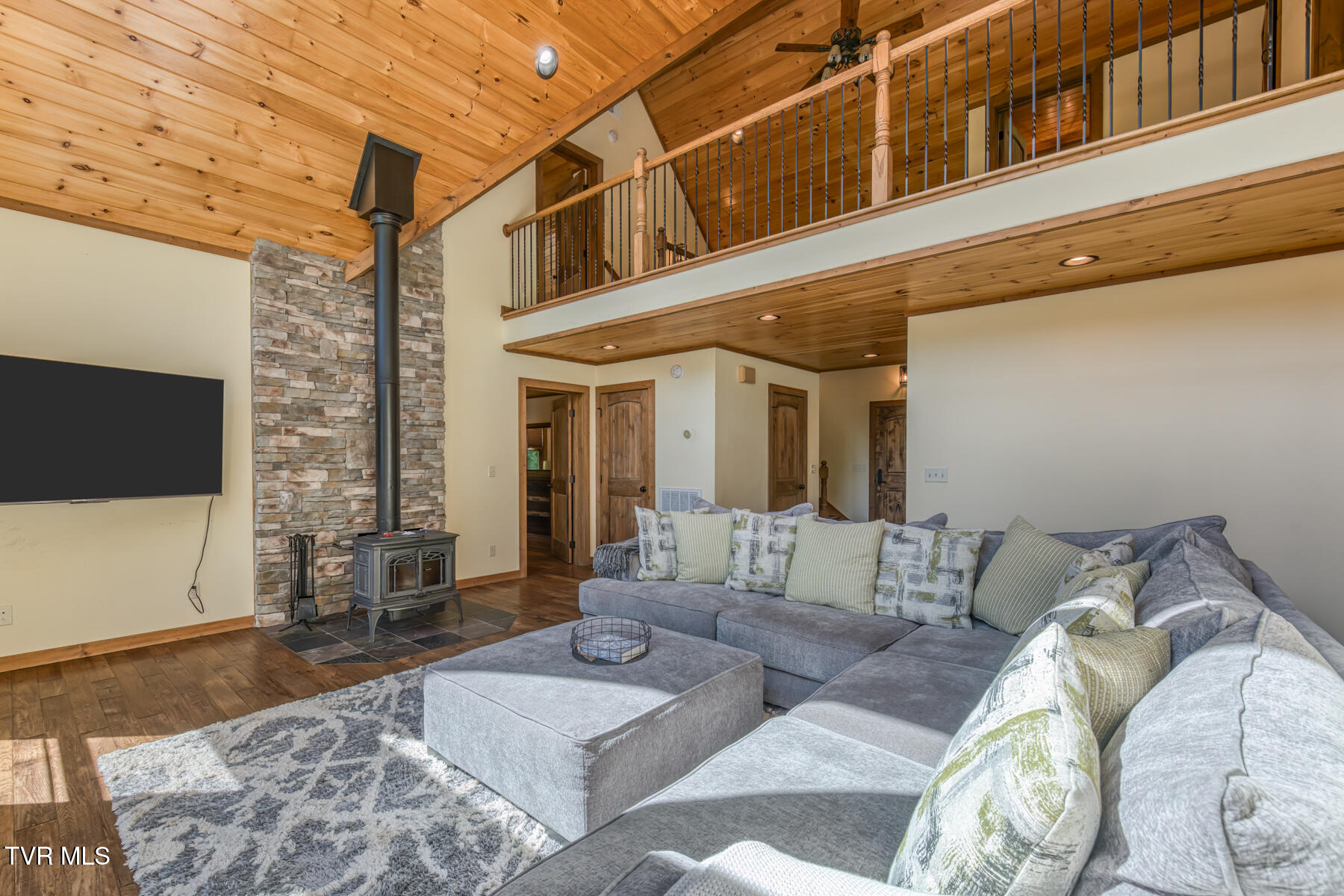 410 Eagle Ridge Road Roan Mountain, TN 37687 - Photo 5 of 89 410 Eagle Ridge Rd-21