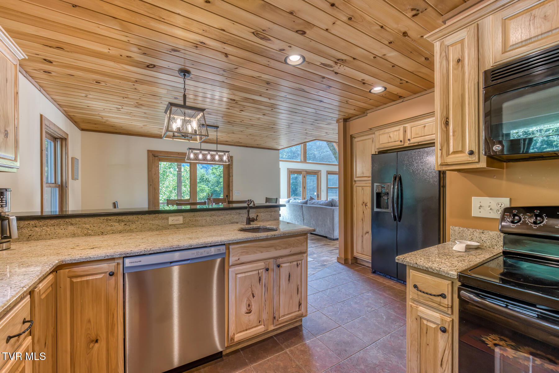 410 Eagle Ridge Road Roan Mountain, TN 37687 - Photo 8 of 89 410 Eagle Ridge Rd-9