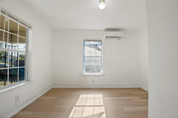 $125,000 | 1519 North Sabinas Street, San Antonio, TX 78207