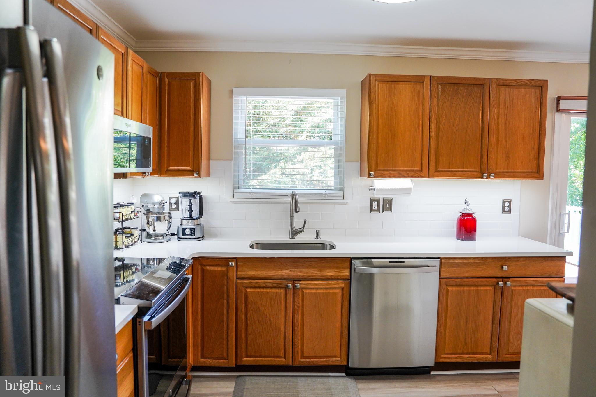1649 Midland Road Edgewater, MD 21037 - Photo 9 of 35 Gallery Image 9