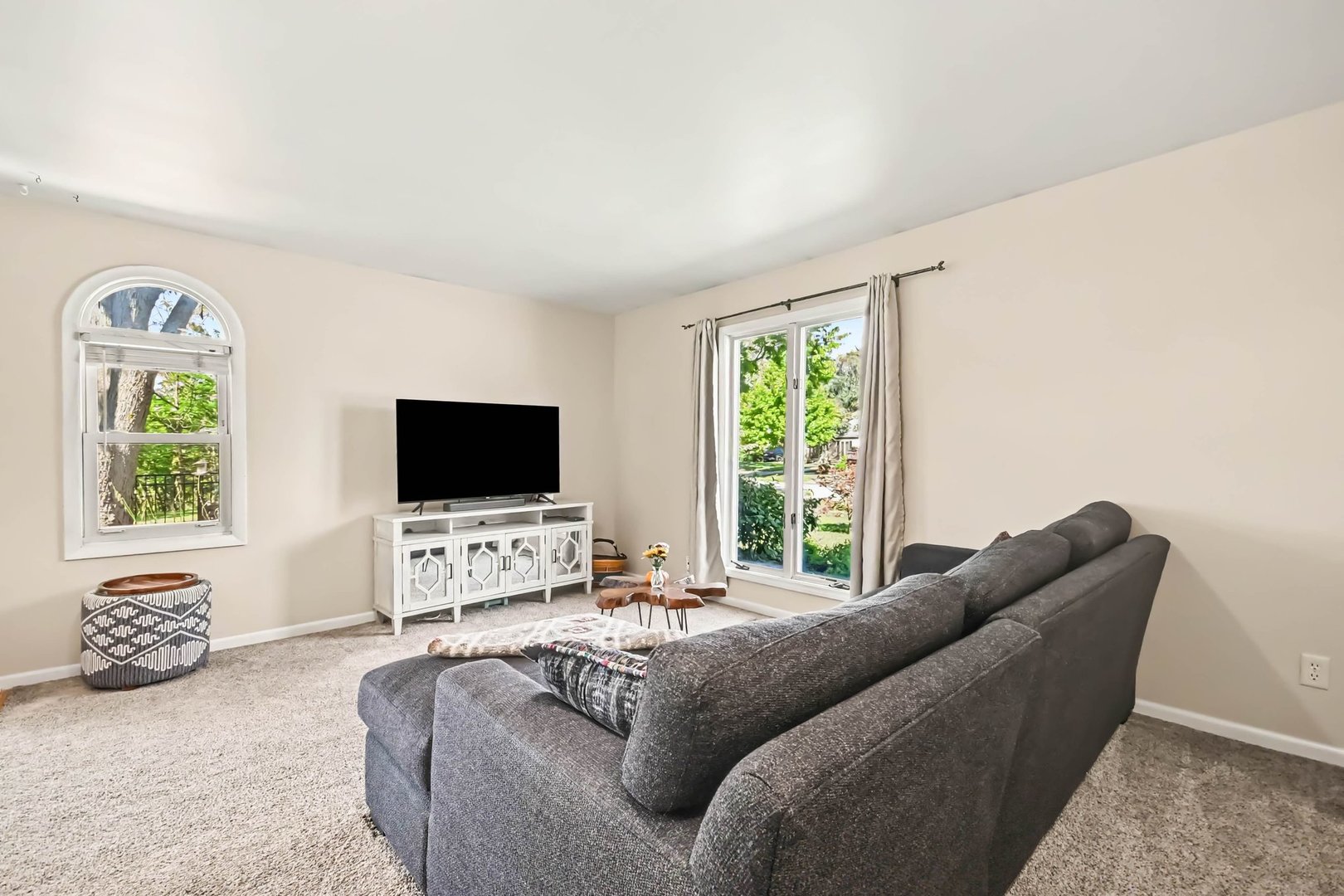 32 Springdale Road Montgomery, IL 60538 - Photo 2 of 16 Gallery Image 2