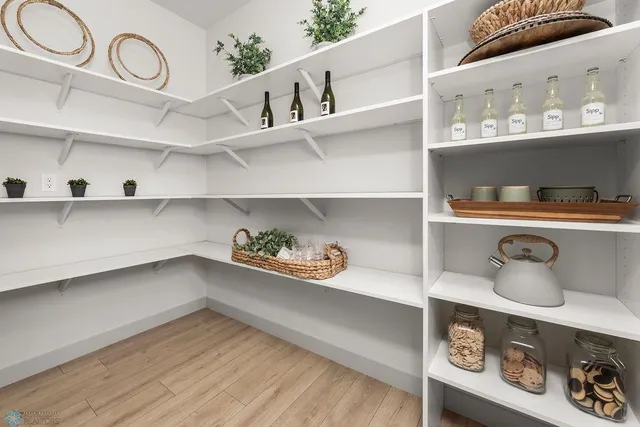 $797,000 | 2732 69th Avenue South, Fargo, ND 58104