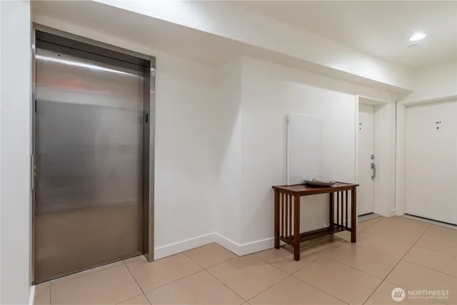 $7,500 | 2731 Boylston Avenue East, Unit 300, Seattle, WA 98102