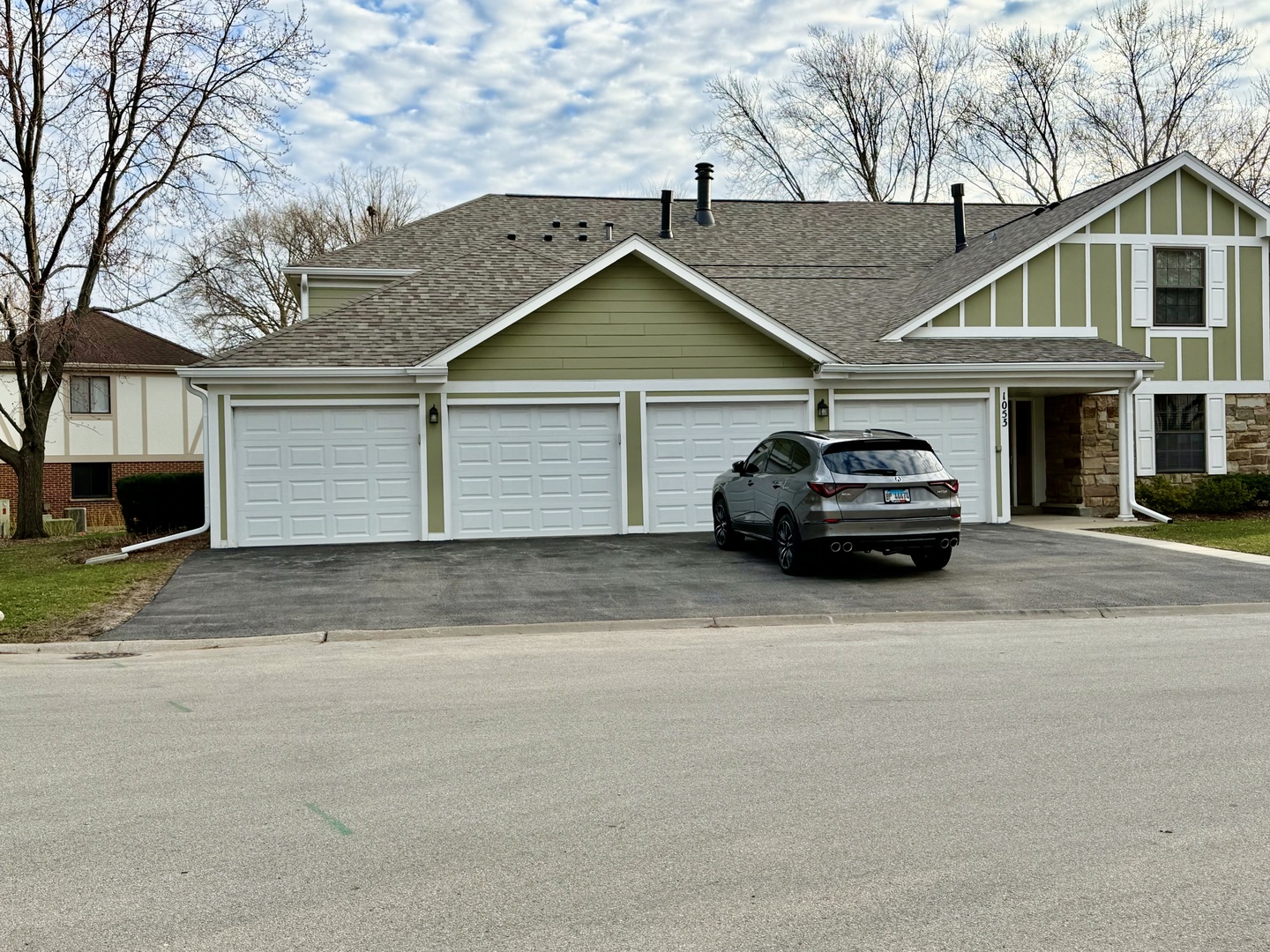 1053 Scanlon Drive, Unit A1 Wheeling, IL 60090 - Photo 1 of 20