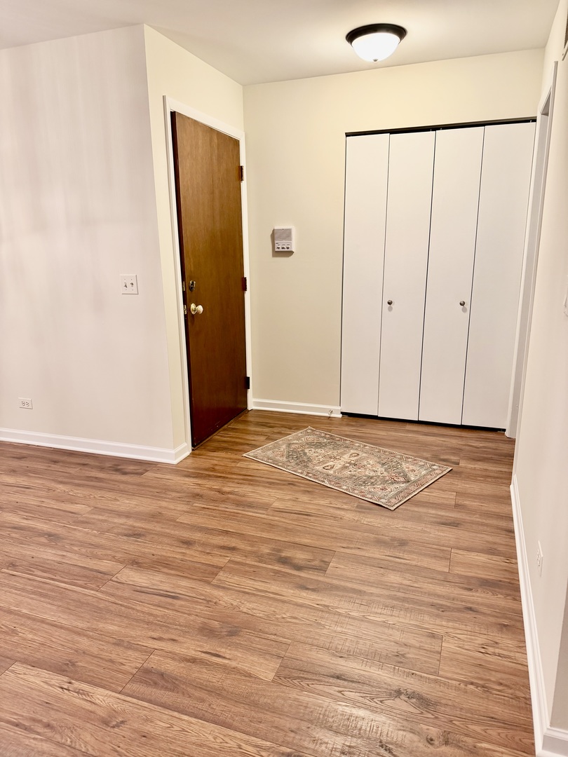 1053 Scanlon Drive, Unit A1 Wheeling, IL 60090 - Photo 4 of 20