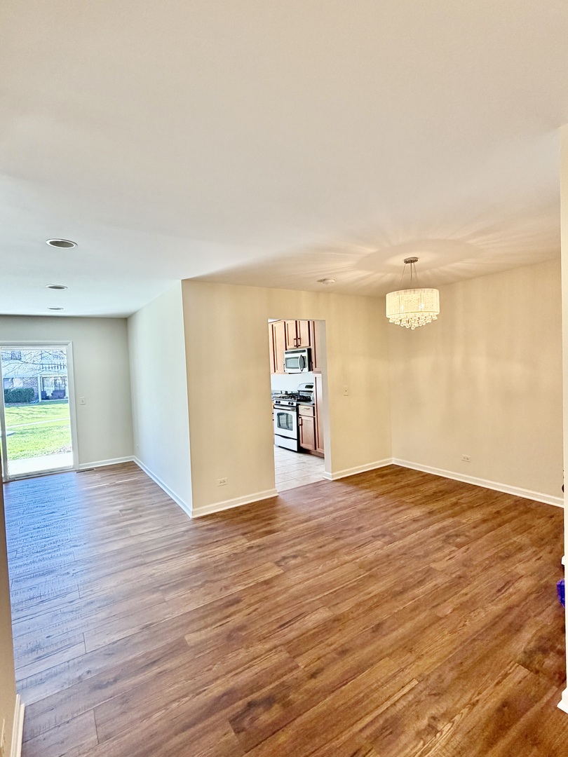1053 Scanlon Drive, Unit A1 Wheeling, IL 60090 - Photo 5 of 20