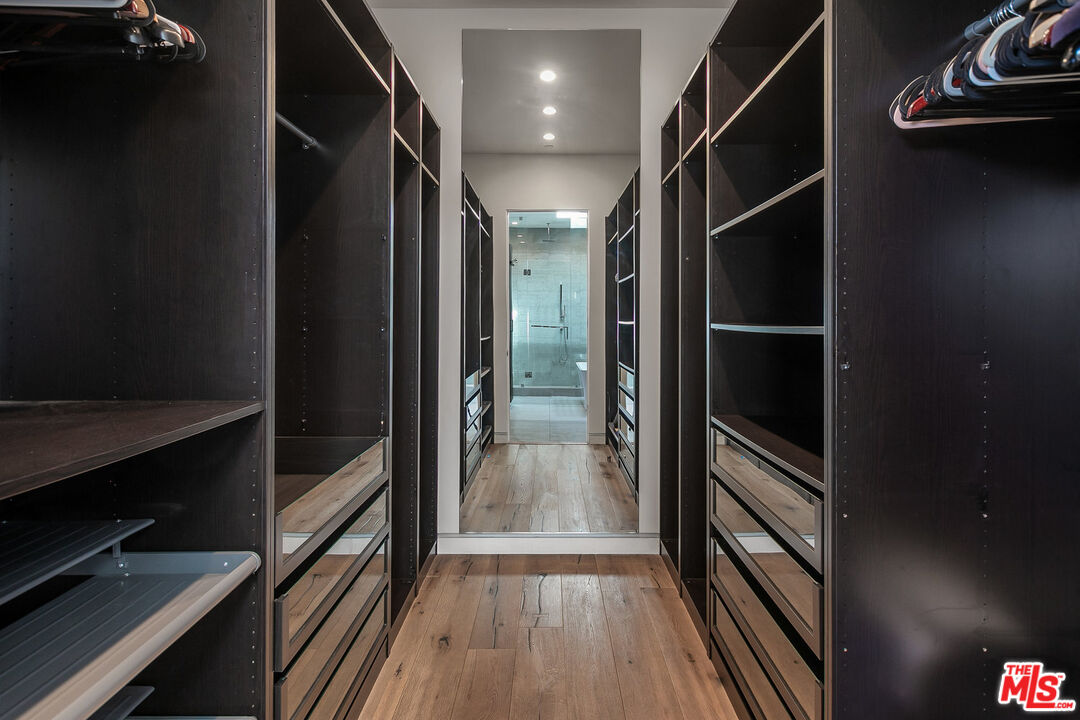 1060 Palms Boulevard Venice, CA 90291 - Photo 22 of 29 a view of gallery